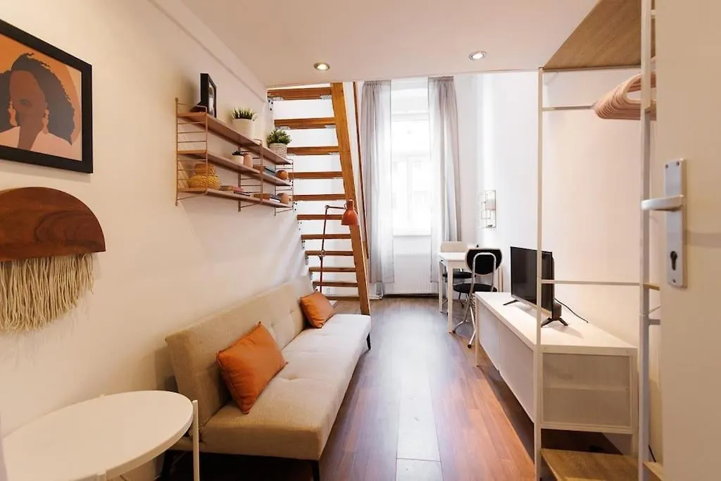 Urban Capsule Apartment - Near Mariahilfer Strasse Vienna