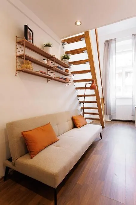 Urban Capsule Apartment - Near Mariahilfer Strasse Vienna