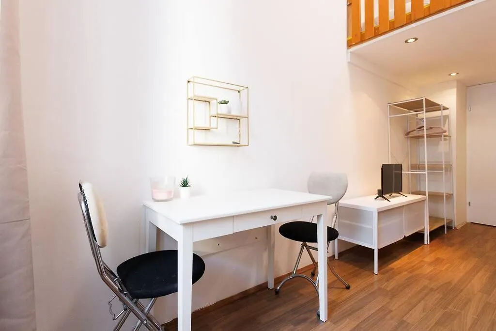 Urban Capsule Apartment - Near Mariahilfer Strasse Vienna 0*,  Austria