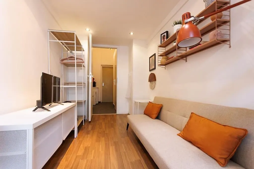Urban Capsule Apartment - Near Mariahilfer Strasse Vienna